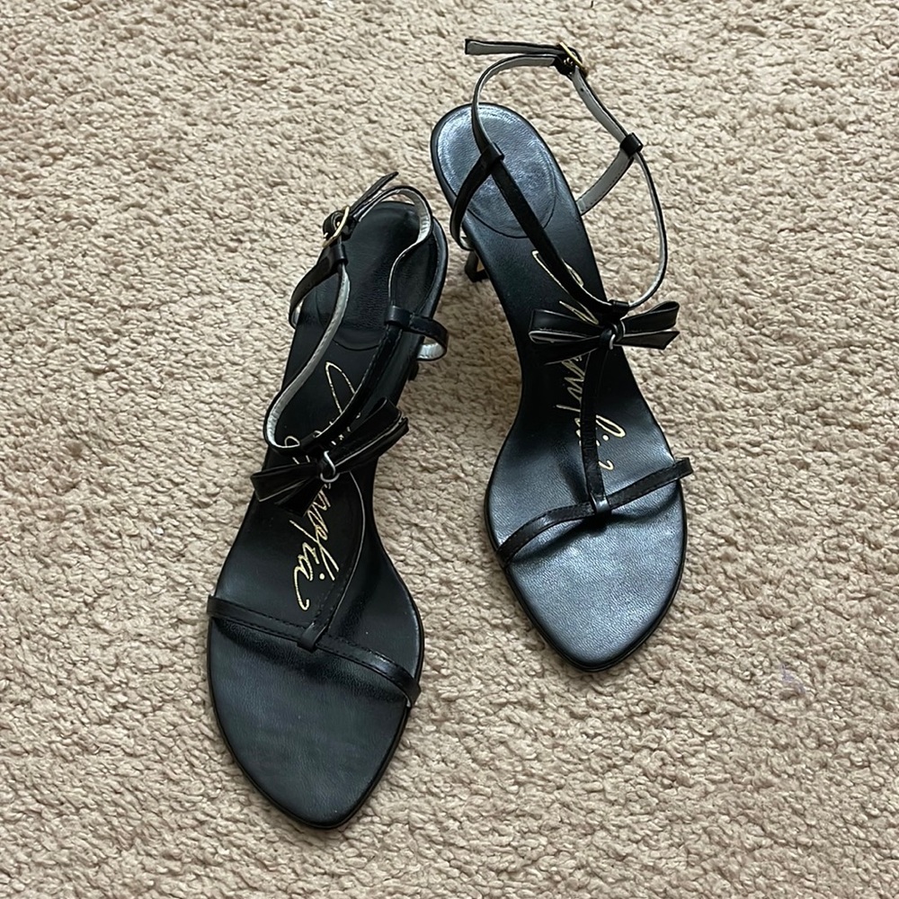 Magnolia black heels size 6